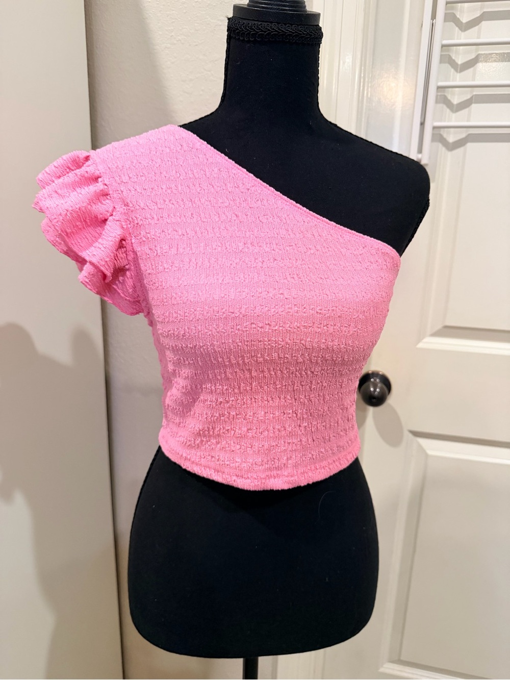SHEIN Pink One-Shoulder Ruffle Crop Top